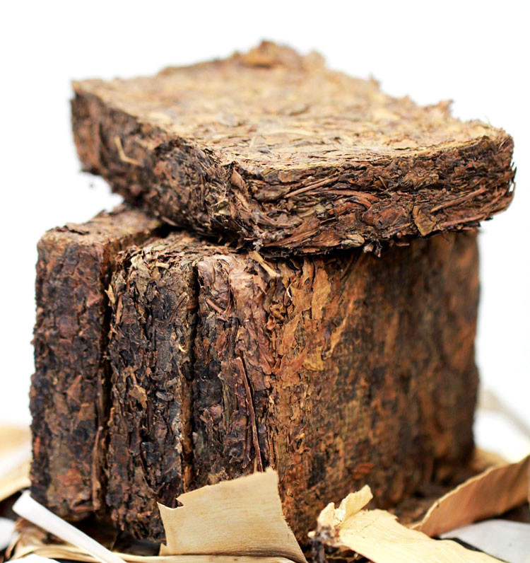 250g Aged Ripe Pu-erh Tea Old Tree Shu Puerh Natural Agarwood Oud Flavor Tea