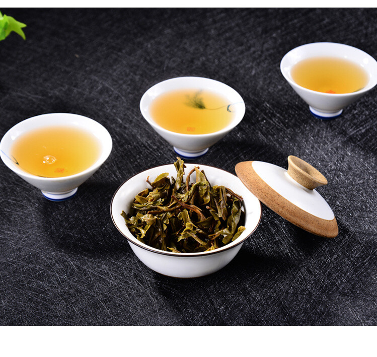 Golden Peacock Arbor King * 2015 Liming Spark Puerh Tea 357g Cake Raw Puer Tea