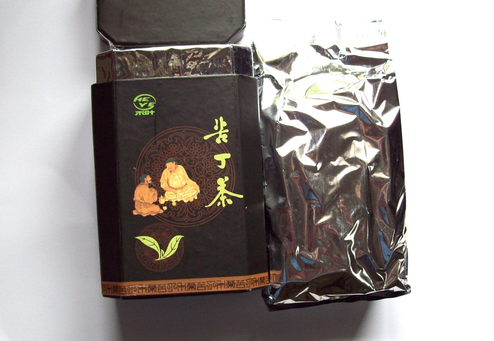 He Ye Tea in Cardboard Box with Sealed Package 2005? Zhejiang Tiantai China