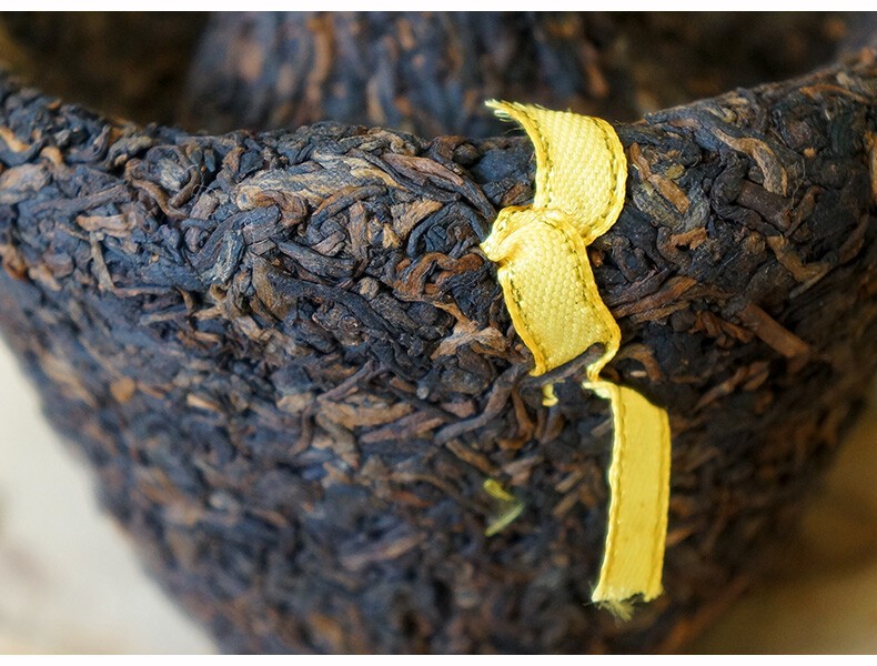 2017 Xiaguan Shang Pin Jin Si Da Xue Shan Jin Cha TuoCha Ripe Puer Tea 250g