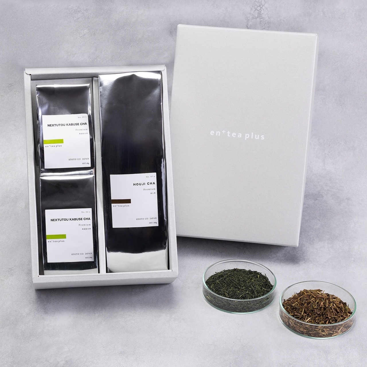 UTAMARO Japanese Green Tea Gift Set Hojicha & Kabusecha 220g (7.76oz) From Japan
