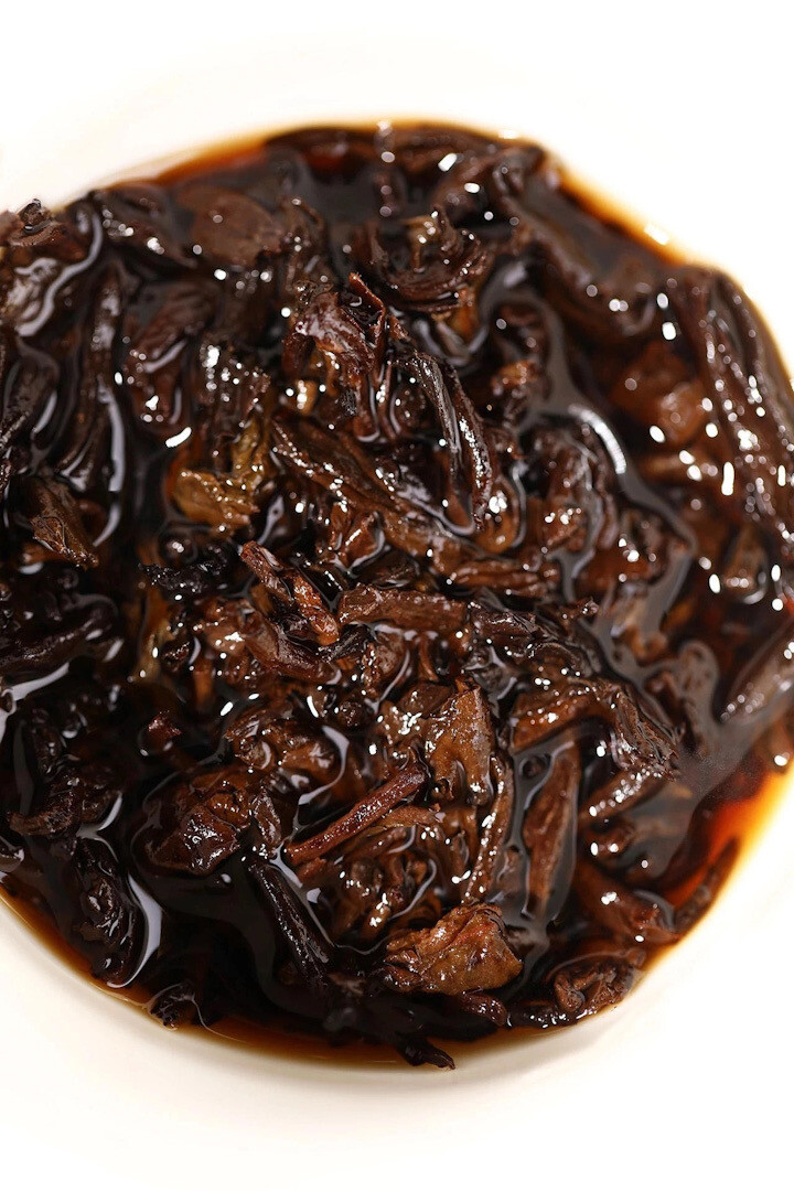 2019 Haiwan Tea Classic 7578 Yunnan Old Comrade Ripe PuErh Black Tea Puer 357g