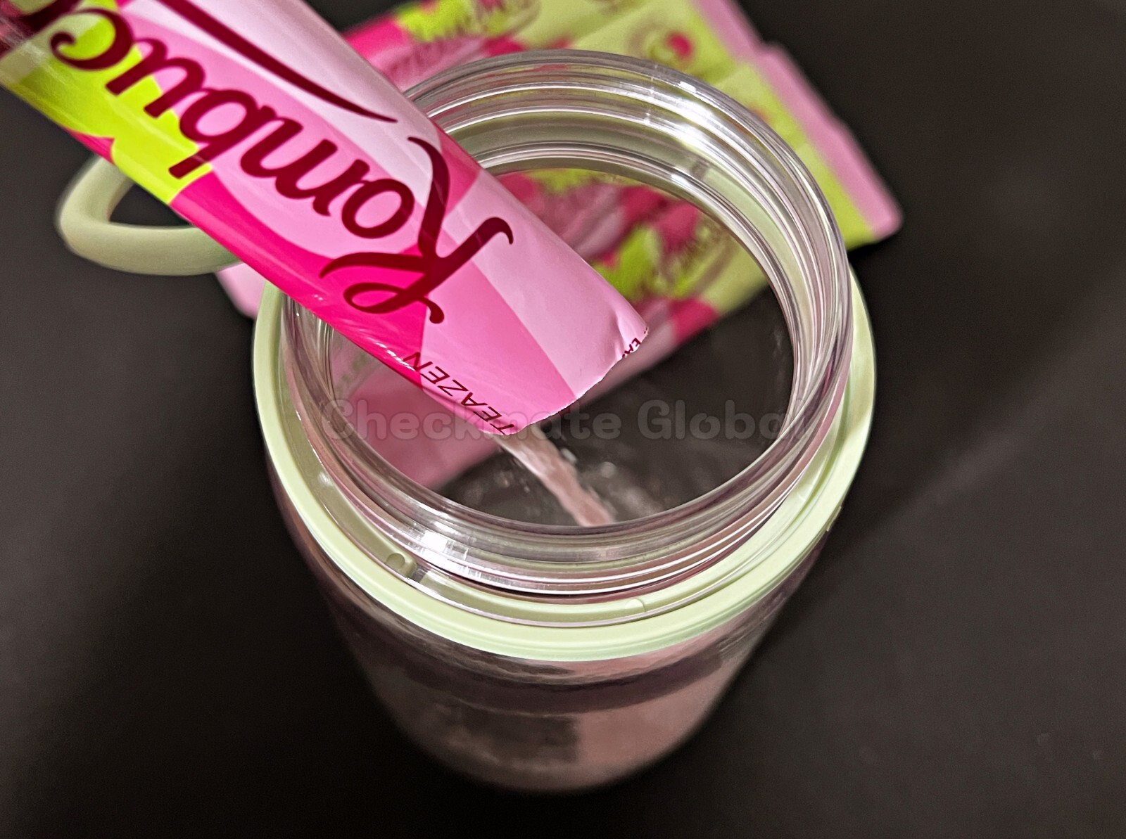 TEAZEN Kombucha Strawberry Kiwi 30 Sticks | Sugar-Free Prebiotic