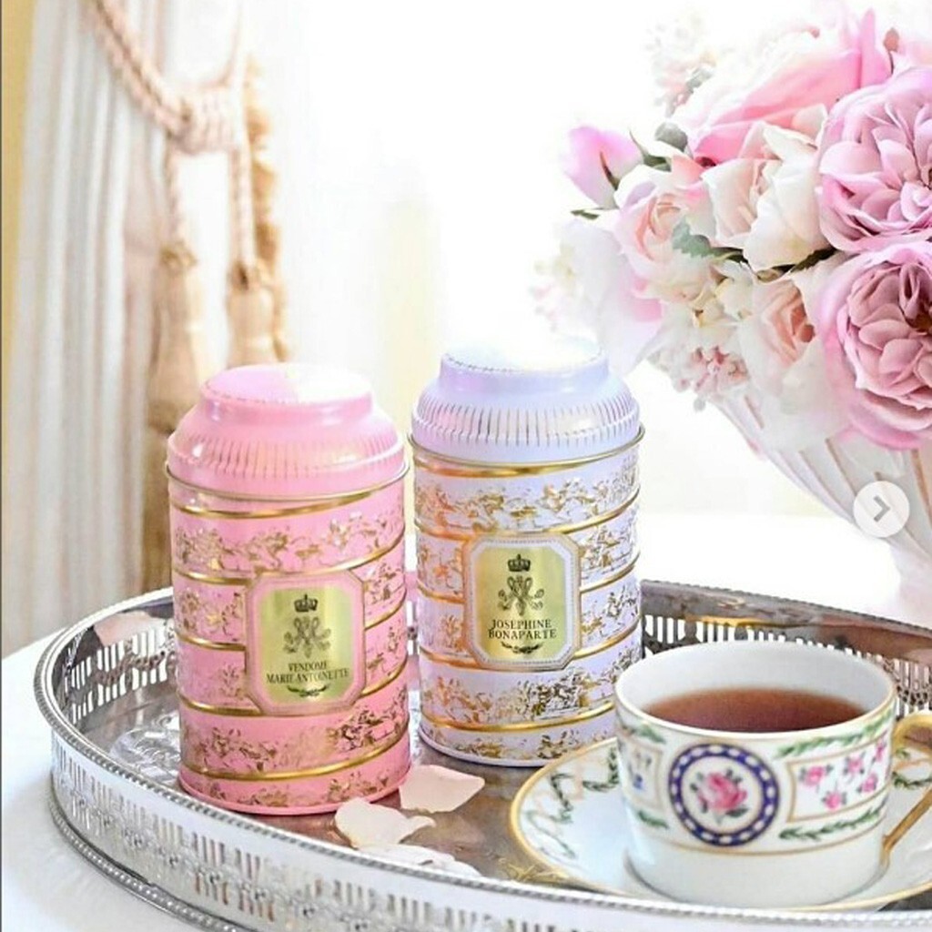 Nina’s Paris, Place Vendôme ‘Versailles Rose’ Black Tea in Embossed Pink Tin