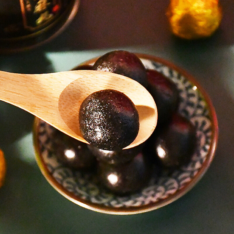 Superior Black Sesame Balls Chinese Casual Snack Health Herbal Pills Heizhima