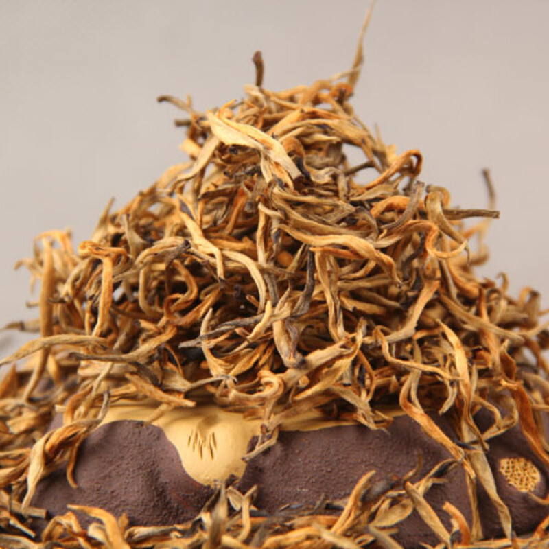 Dian Hong Black Tea Yunnan Gold Wire Spring Bud Tea Premium Loose Leaf Healthy