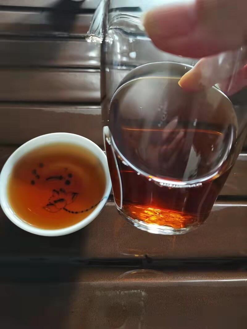 Mengku Rongshi Lincang 2014 Shu Puer Mu Ye Chun 3yr Aged 400g Pu’er Ripe Pu-erh