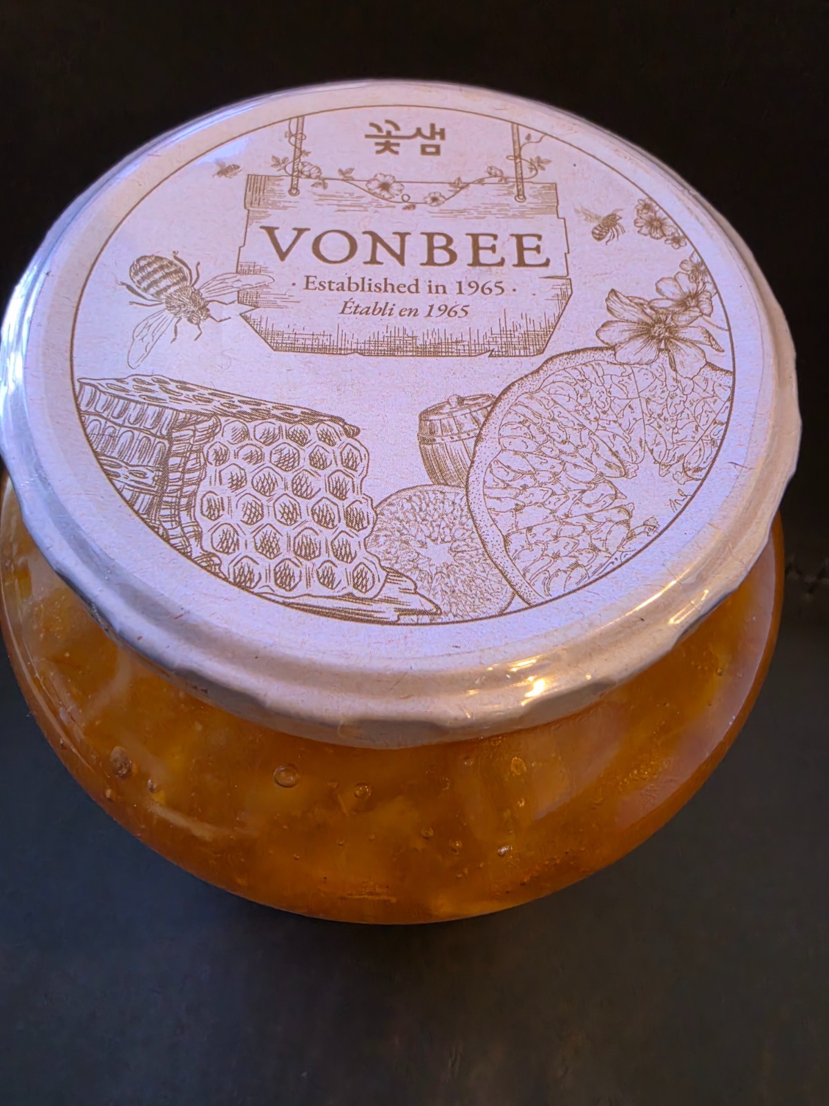 1 JAR VONBEE HONEY CITRON & GINGER TEA 4.4 Lb