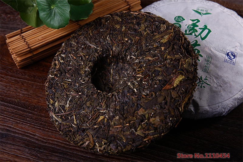 Pu-erh Tea Raw Sheng Yunnan Menghai Organic Green 357g Cake Premium Healthy
