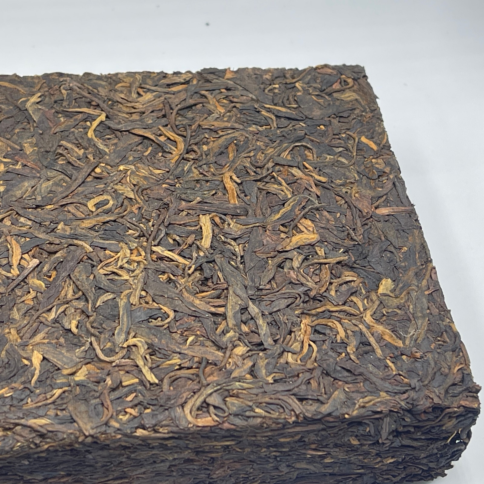 Pu-Erh tea,2000,Xishuangbanna, Yunnan Wild Ancient Tree Tea Brick,1000g,Raw