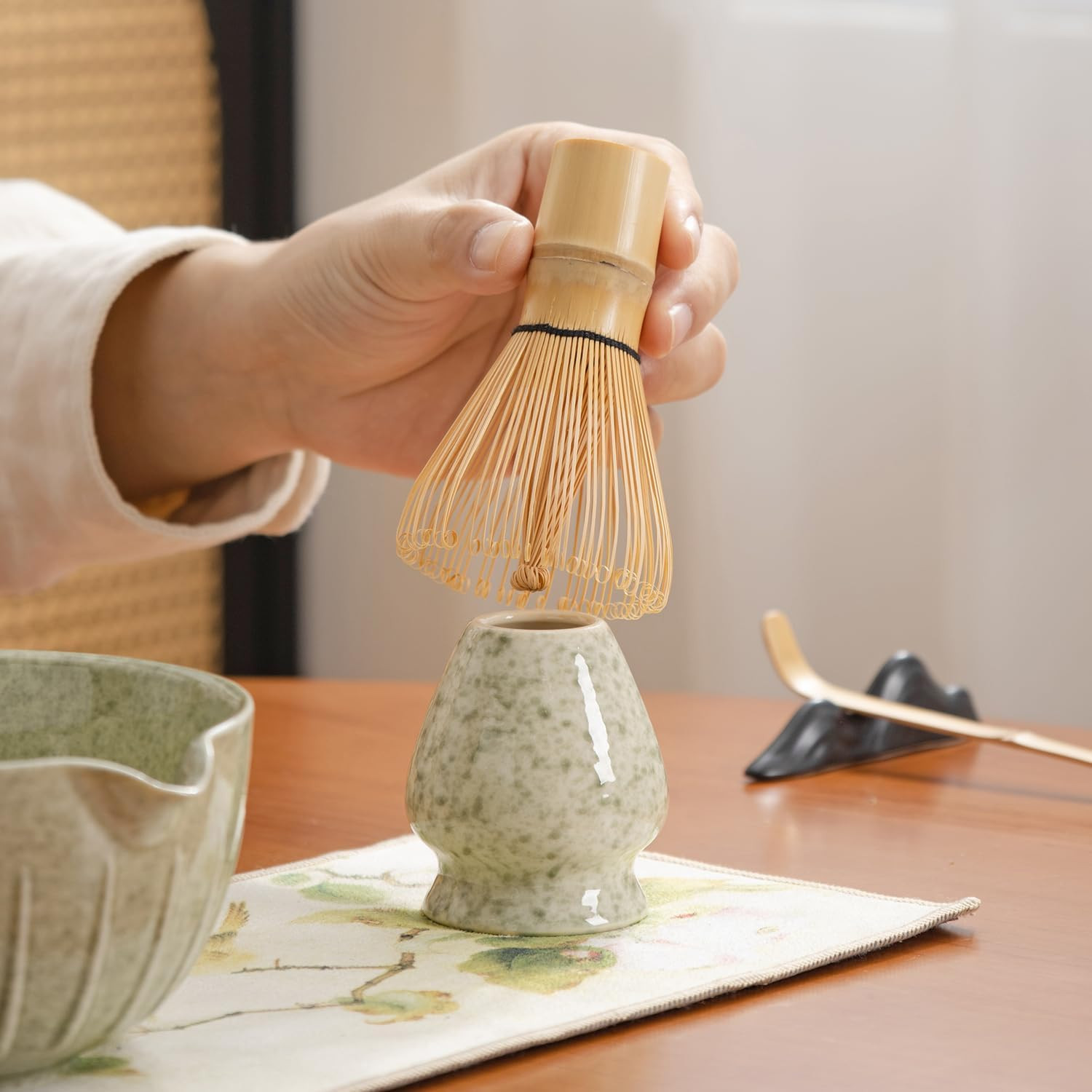 Matcha Whisk Set – 7PCS Matcha Kit ，Matcha Bowl with Spout, Bamboo Whisk