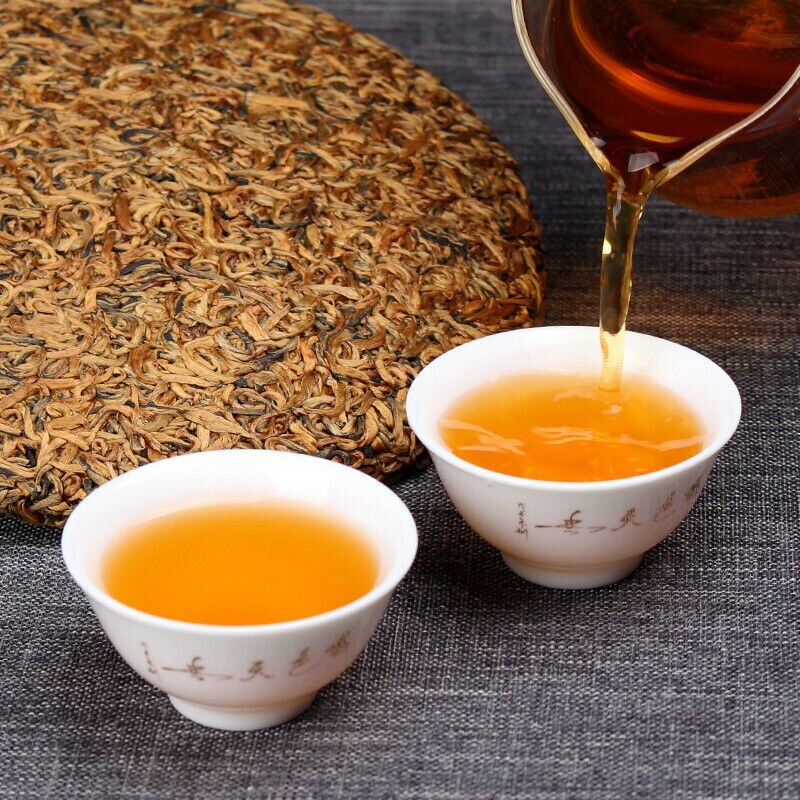 Nonpareil Yunnan Honey Flavor Golden Buds Dian Hong Black Tea Cake 357g