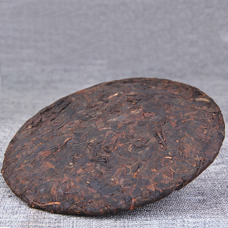 Pu-erh Tea 2006 Menghai Brown Mountain Old Tree Ripe 357g Cake Natural