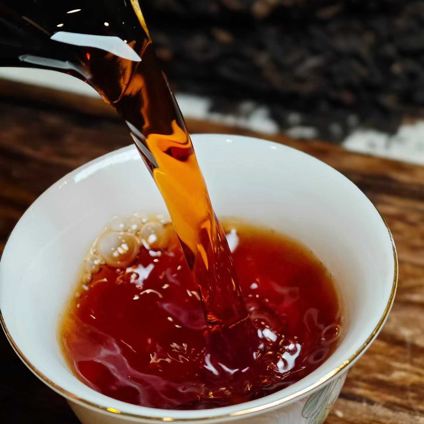 Rare 1950s Antique Songpin Red Label Raw Pu-erh Tea 357g