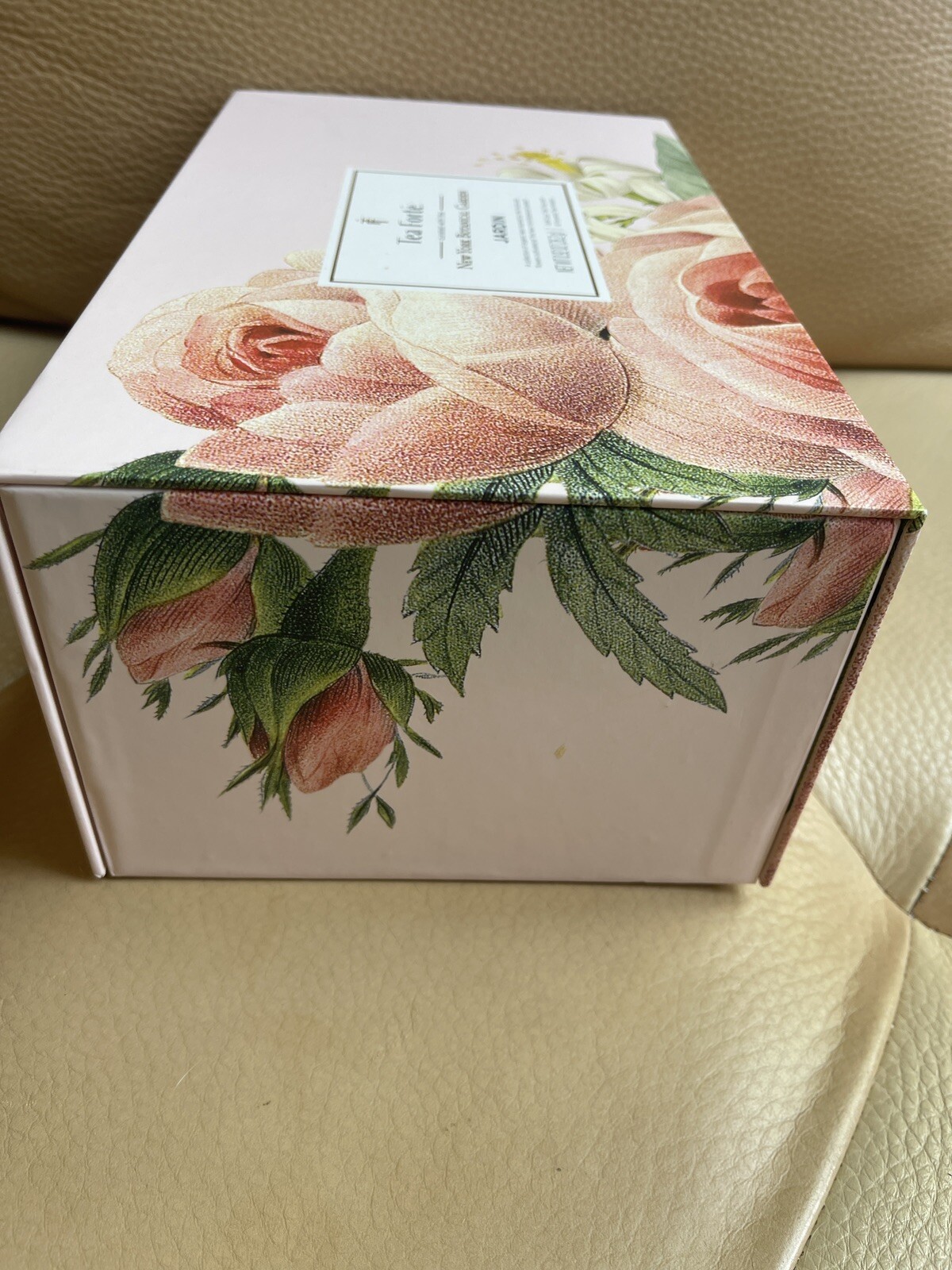 Tea Forte Jardin Gift Set with Pink Cafe Cup Tea Tray and 10 Handcrafted Pyra…