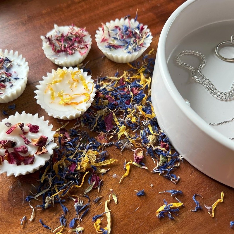 Natural Edible Flower Petals Baking Garnishing Teas Infusions Culinary Use