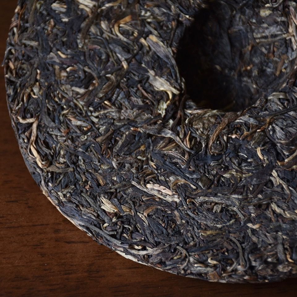 Mengku Rongshi 2007 Puerh Tea”Qiao Mu Wang” (King Arbor) Aged Shen Puer Tea 500g