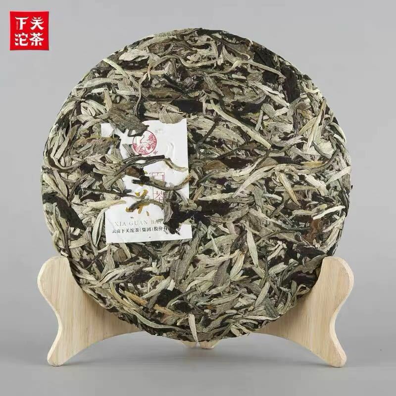 Xiaguan Jinggu Yue Guang Bai Moonlight White Pu-erh Tea Cake 2018 320g Raw Pu’er