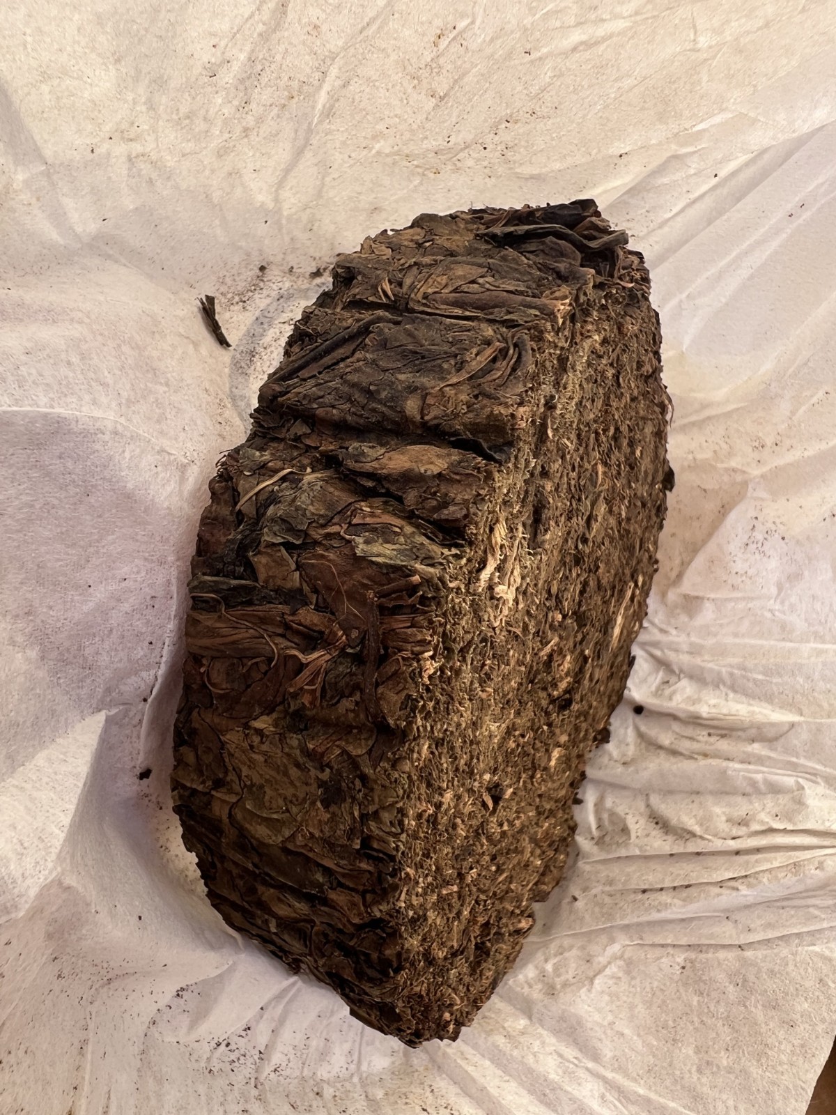 Lot of 4 Chinese Pu-erh Tea Cakes Year 2000’s NEW 150G 濂溪六洞千两茶