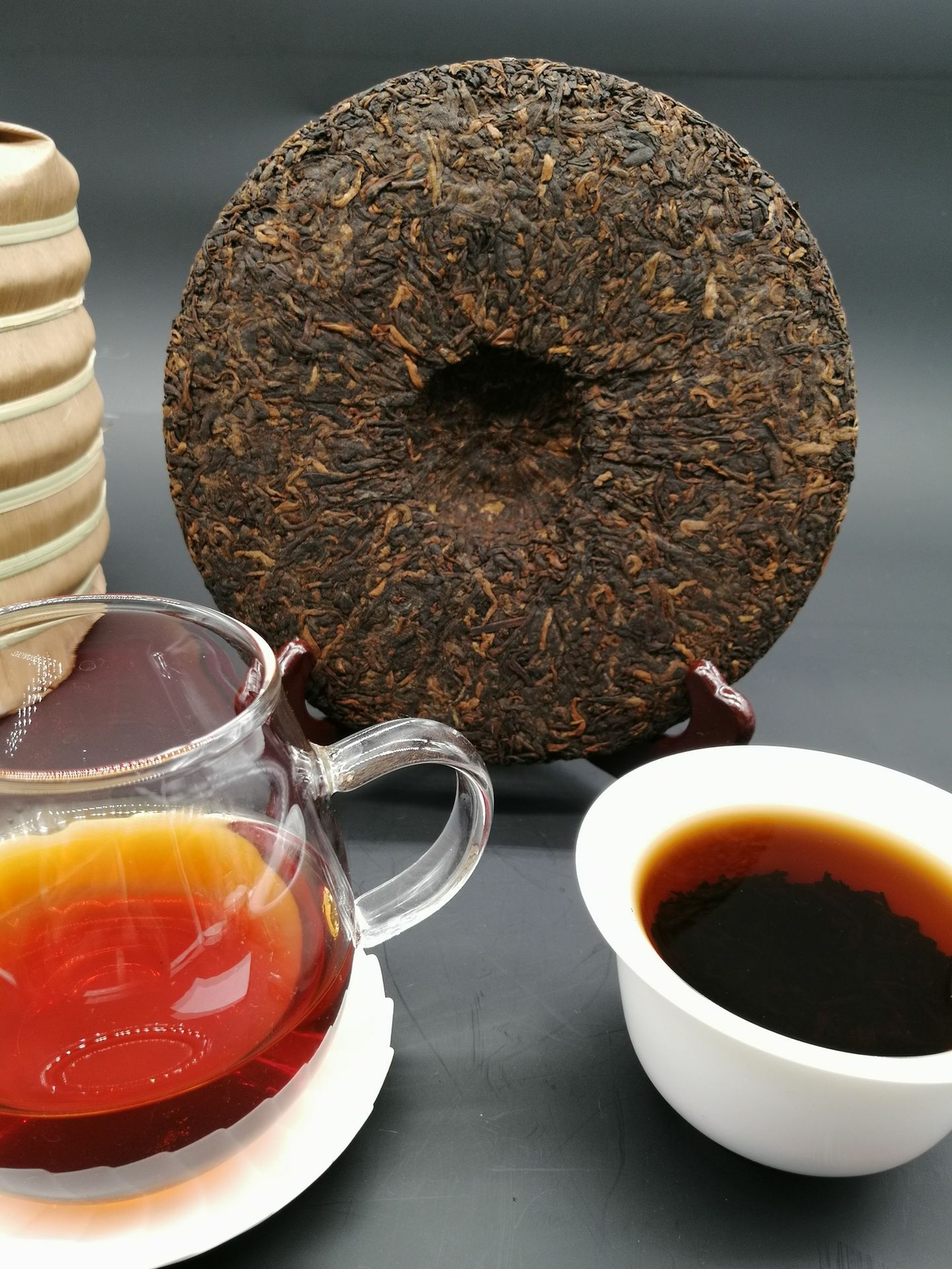 1999 Yunnan Tong Qing Hao Yiwu Mt. Old Tea Puerh Tea Cake Ripe Puer Cooked 357g