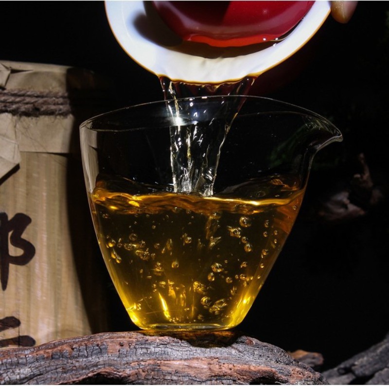 600g Yunnan Naka 2016 Meng Song Big Tree Tea Pu’er Tea Raw Tea Bamboo Tube Tea