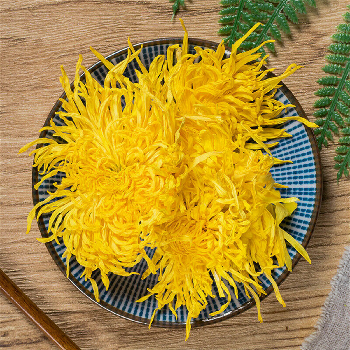 Yellow Chrysanthemum Flower Tea Dried Blooming Herbal Tea Premium Loose Leaf
