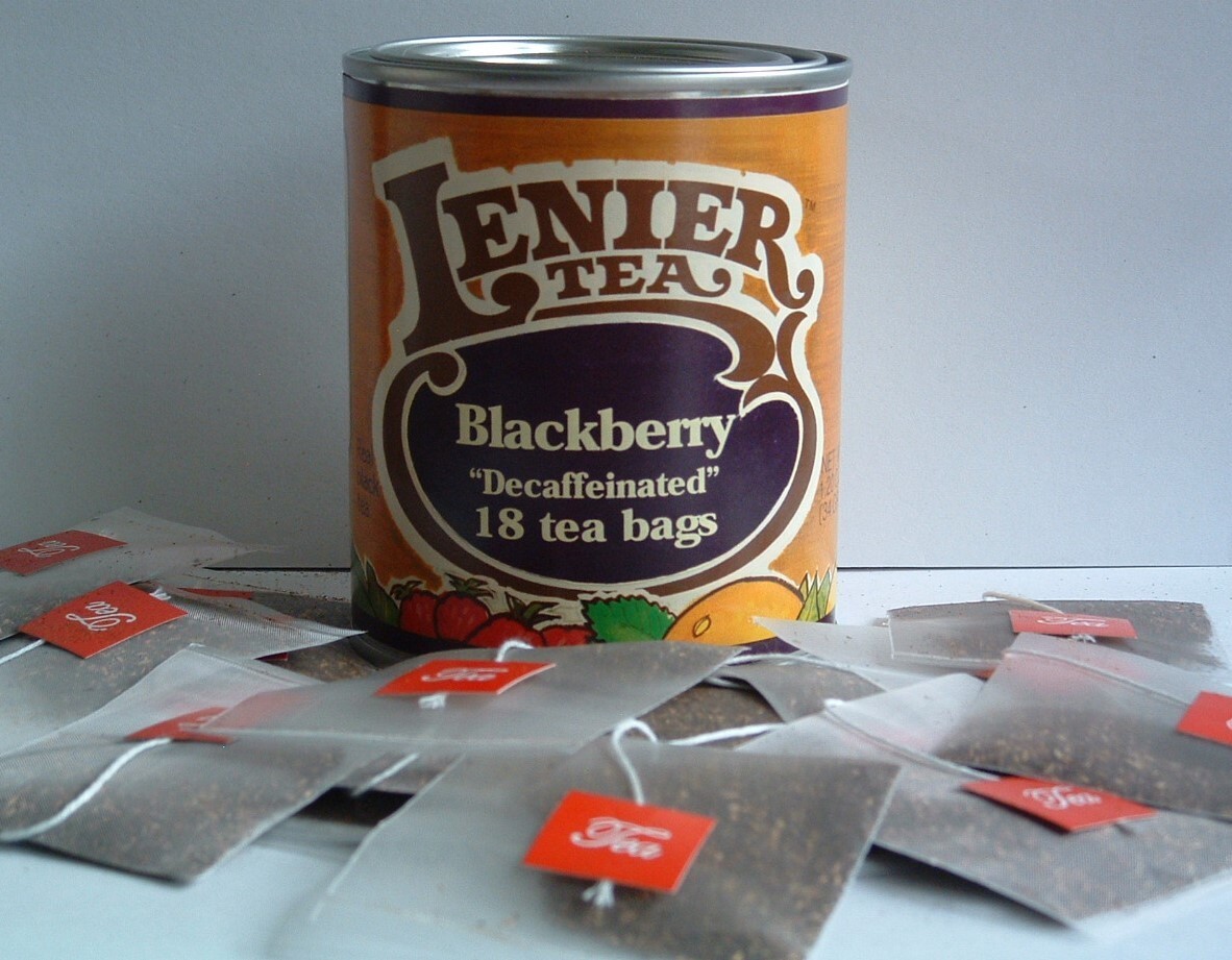 Lenier’s Decaf. Blackberry Biodegradable Nylon Tea Bags 18 Count Reusable Tins