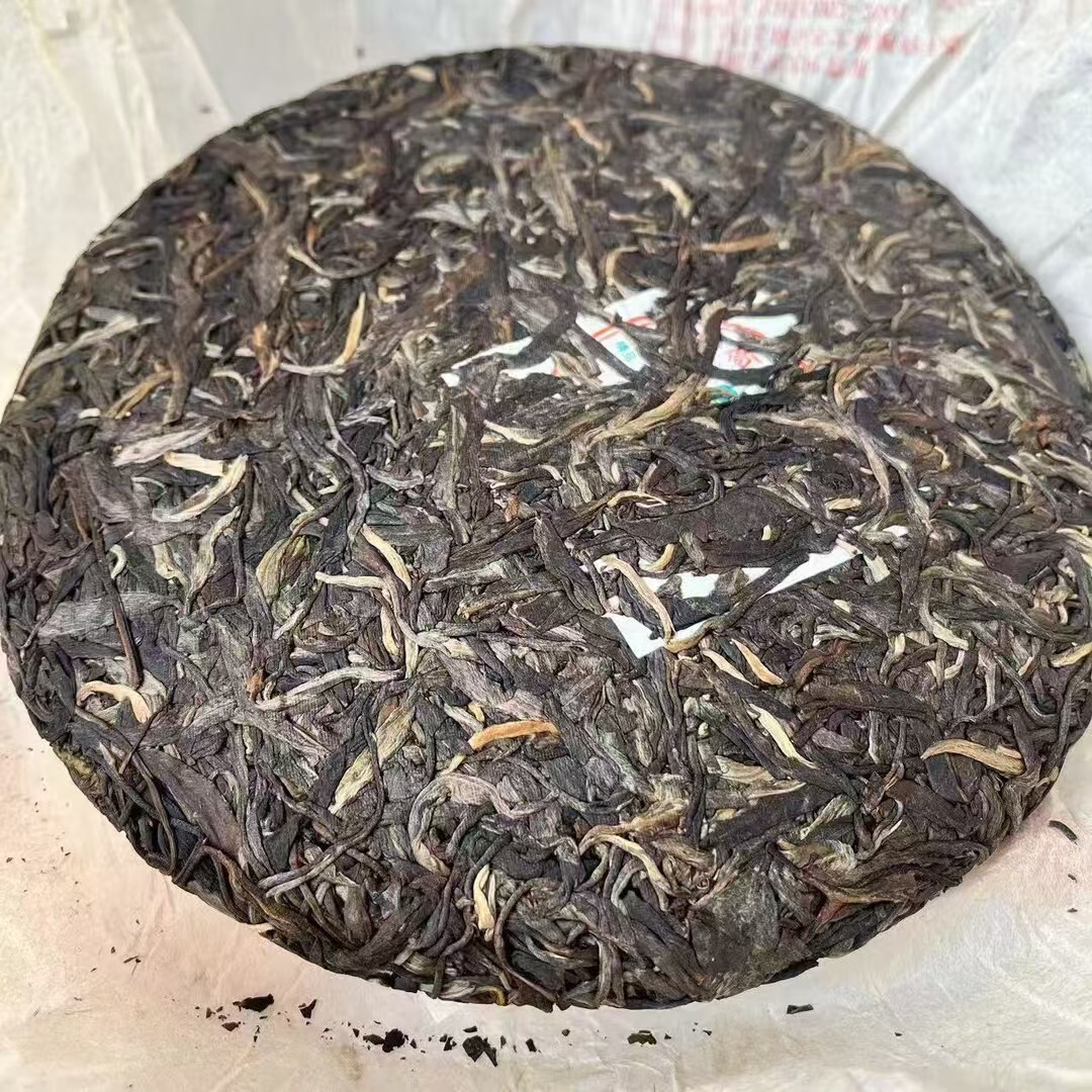 興海茶廠,古樹班章王,2006y,普洱茶,生茶,357g