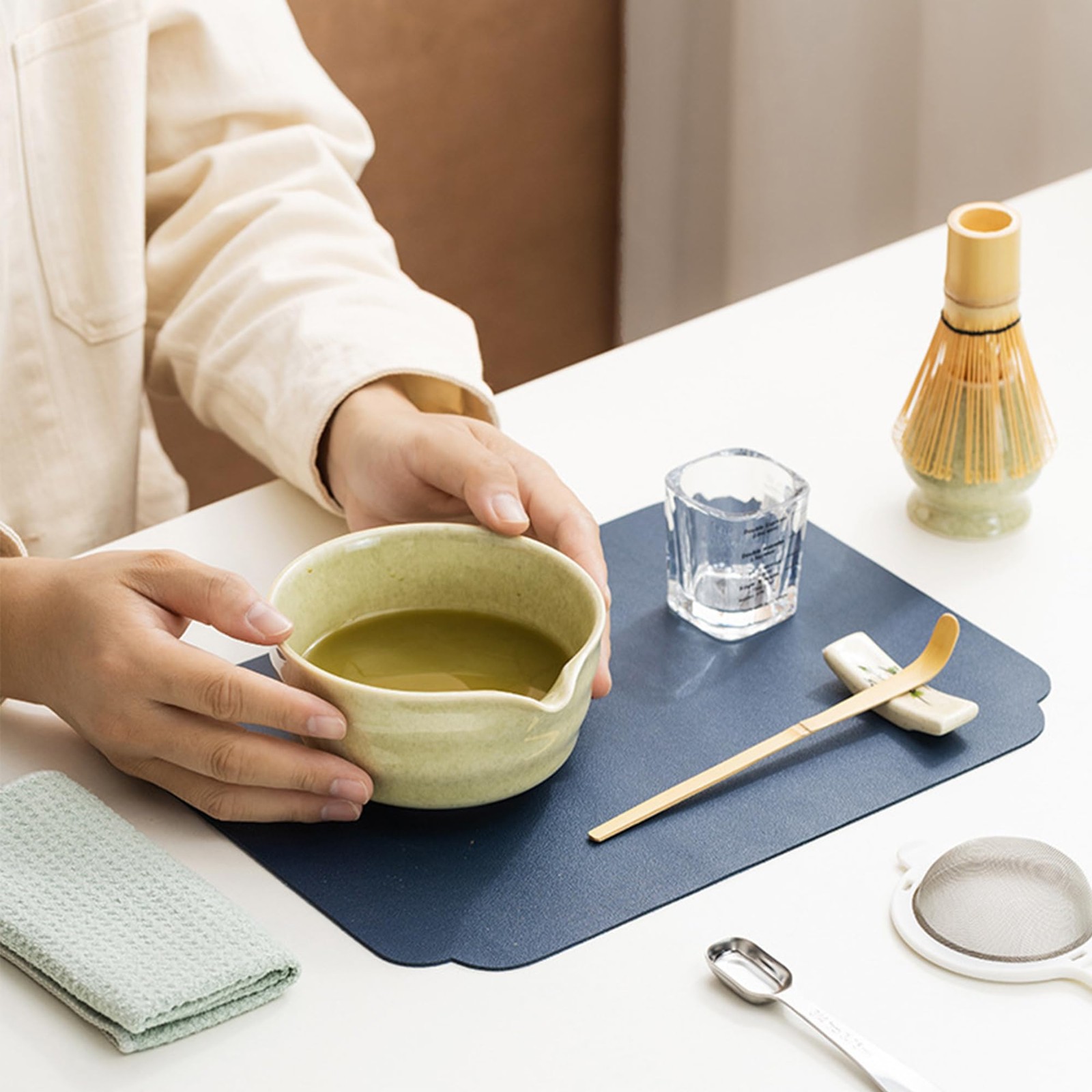 CAMATET Matcha Bowl with Spout, 500 ml/18 oz Ceramic Large, Green