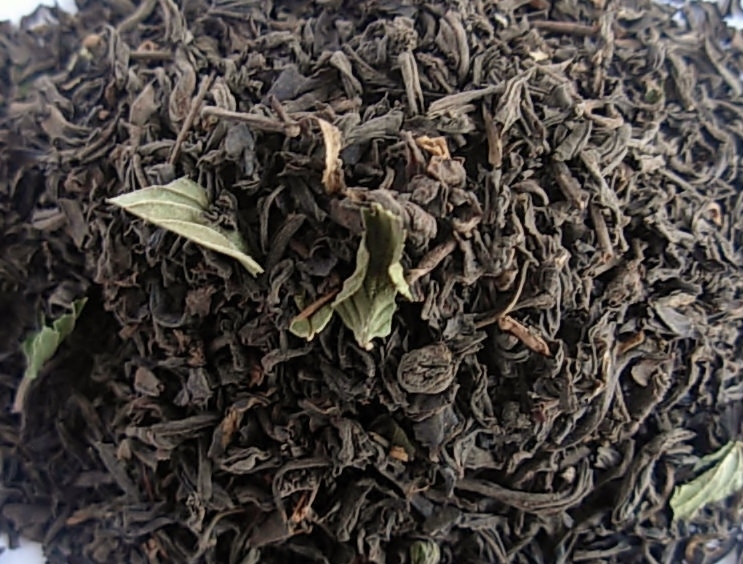 Chocolate Mint Black Organic Tea – loose leaf or in tea bags – delicious dessert