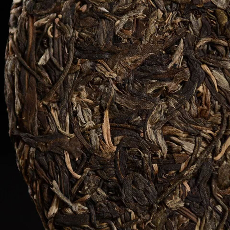 357g Yiwu Raw Puerh Tea Cake Yunnan Old Tree Pu-erh Sheng Tea Big Leaf Pu’er Tea