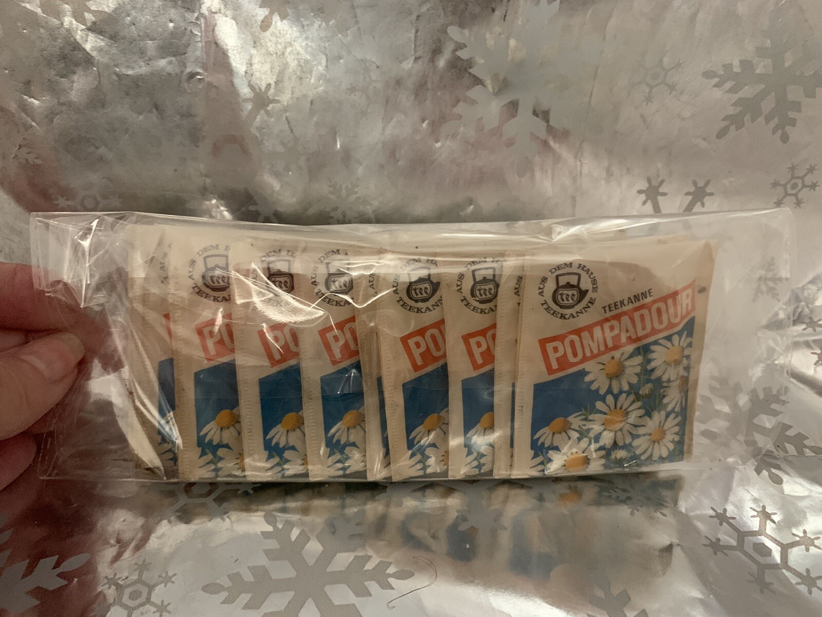 ❤️Vintage pompadour tea bags, Sealed package Of 10 Individually Wrapped TEEKANNE