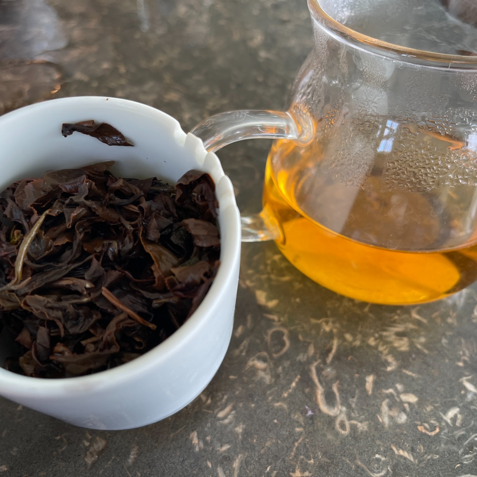 Taiwan unique tea,東方美人茶 Oriental Beauty tea,Wood Grain Jar