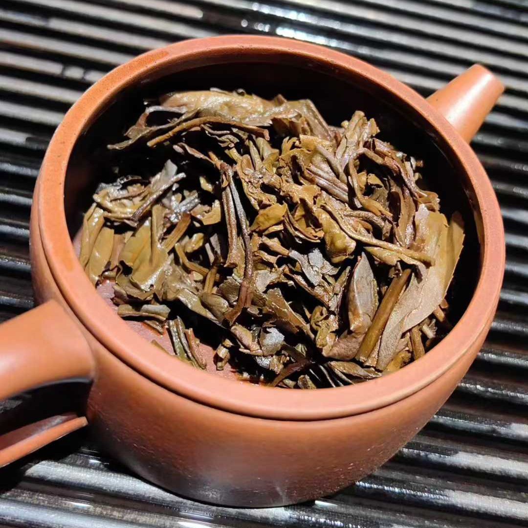 2003 Aged Raw Pu-erh Tea Cake (357g) – Premium Jingmai Ancient Tree