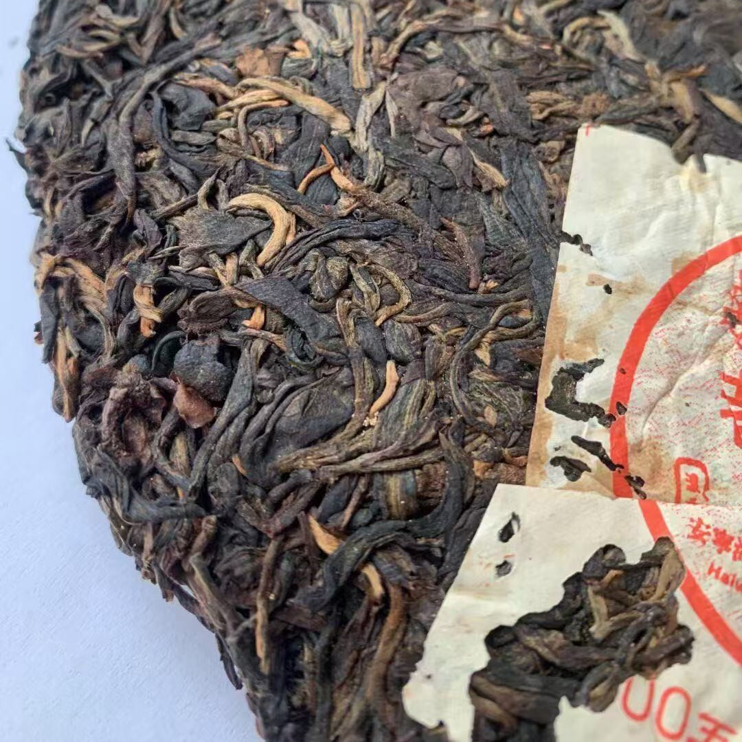 Pu-Erh tea,2005y,濃香型老同志餅茶 Luzhou-flavor Laotongxi,400g,Raw