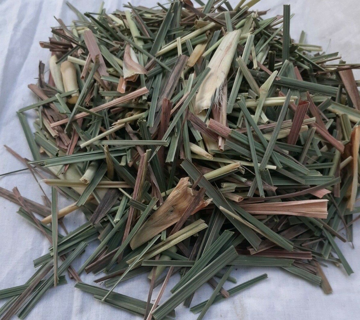 Ceylon Natural Dried Lemongrass Leaves for Herbal Tea Cetronella Cymbogon 100g