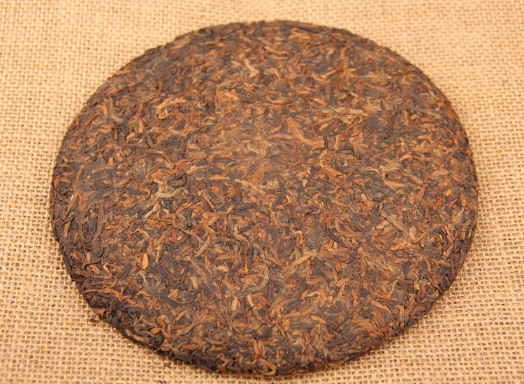 2017 Yunnan Puer GongTing Golden Bud Pu-erh Tea Cake 357g Pu’er Cooked Ripe Tea