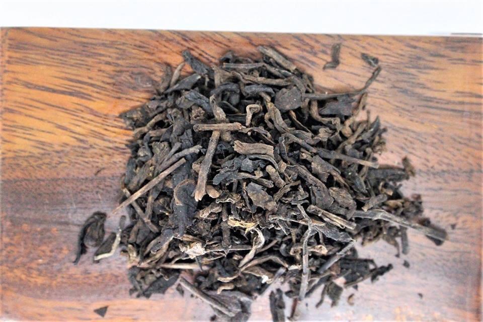 1980’s Liu An Anhui Province 500 g basket Tea with old ginseng flavor Raw (Sheng
