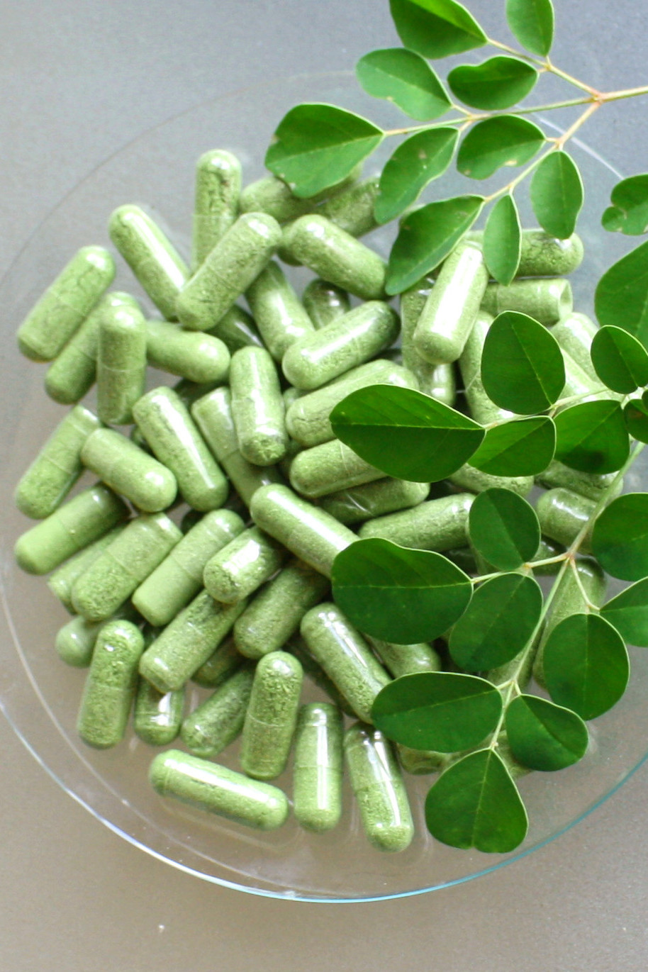 300 Detox Moringa Veggie Capsules for Nutrition & Vitamin Boost