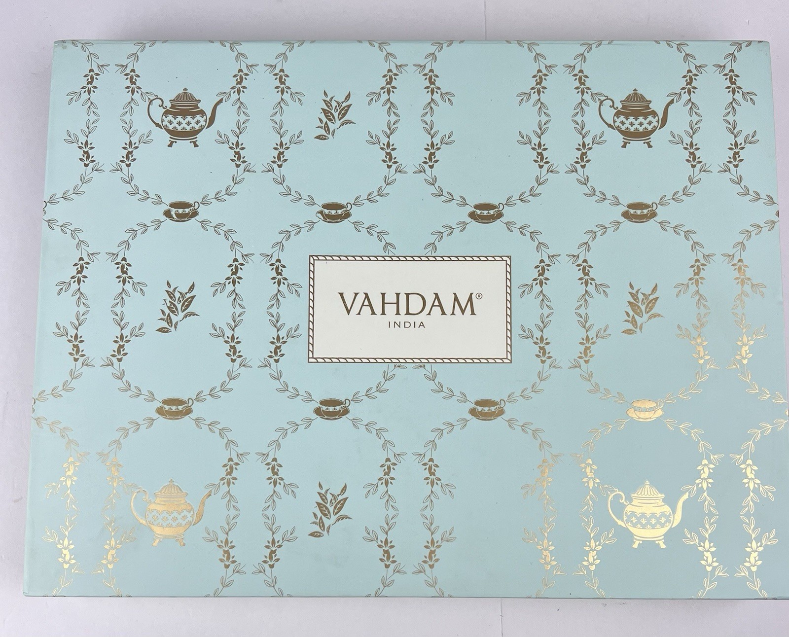 Vahdam India Signature Private Reserve Assorted Loose Leaf Tea 12 pc Gift Set