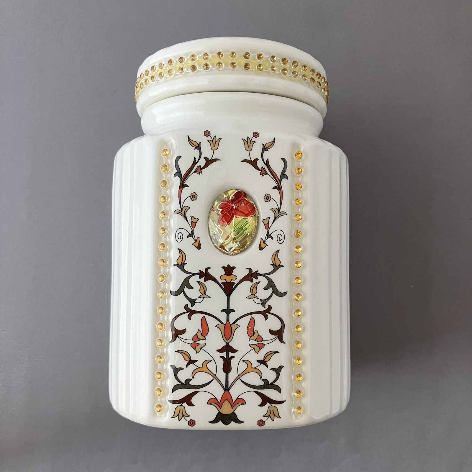 Teabreeze Organic Loose Tea with Collectible and decorative Ceramic Jar