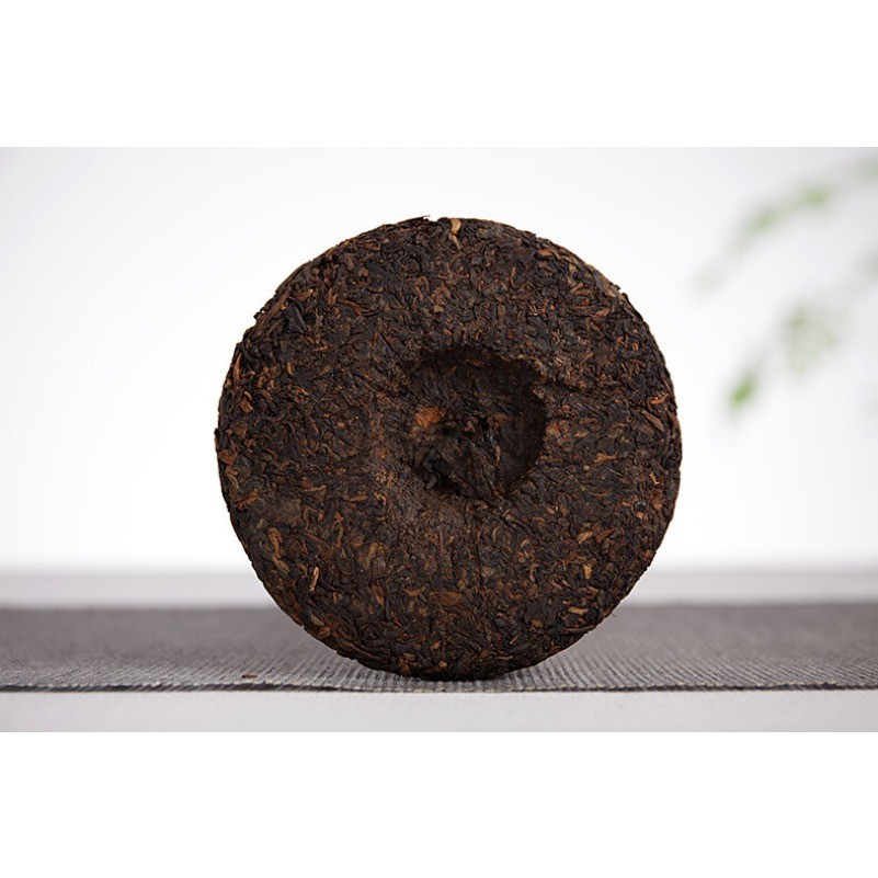 Yunnan Raw Material Puerh Cake Tea Golden Bud Small Cake Palace Ripe Tea 100g