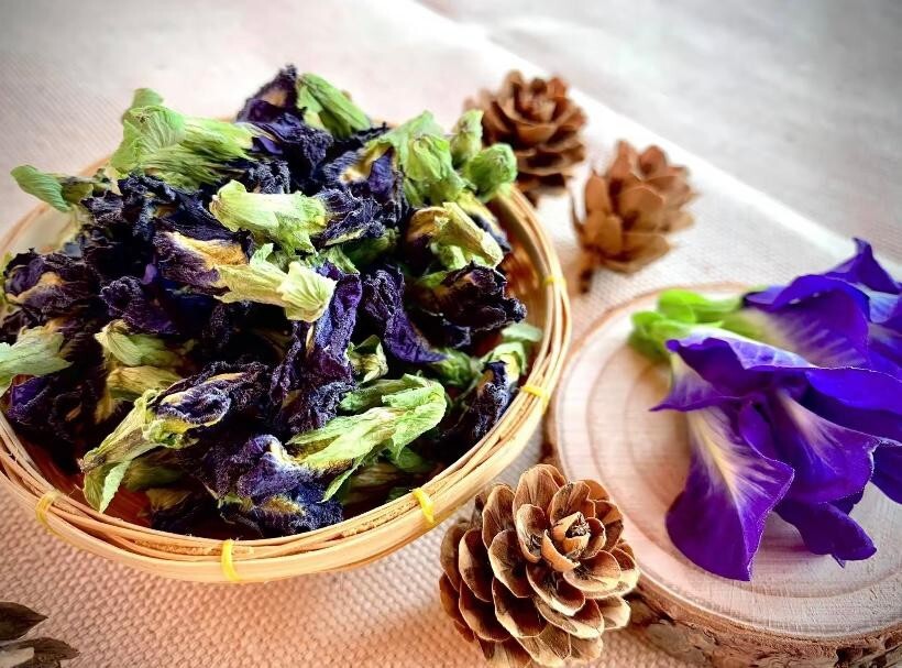 Blue Tea Butterfly Pea Flower Clitoria Ternatea Herbal Tea/ Blue Drink / NON_GMO