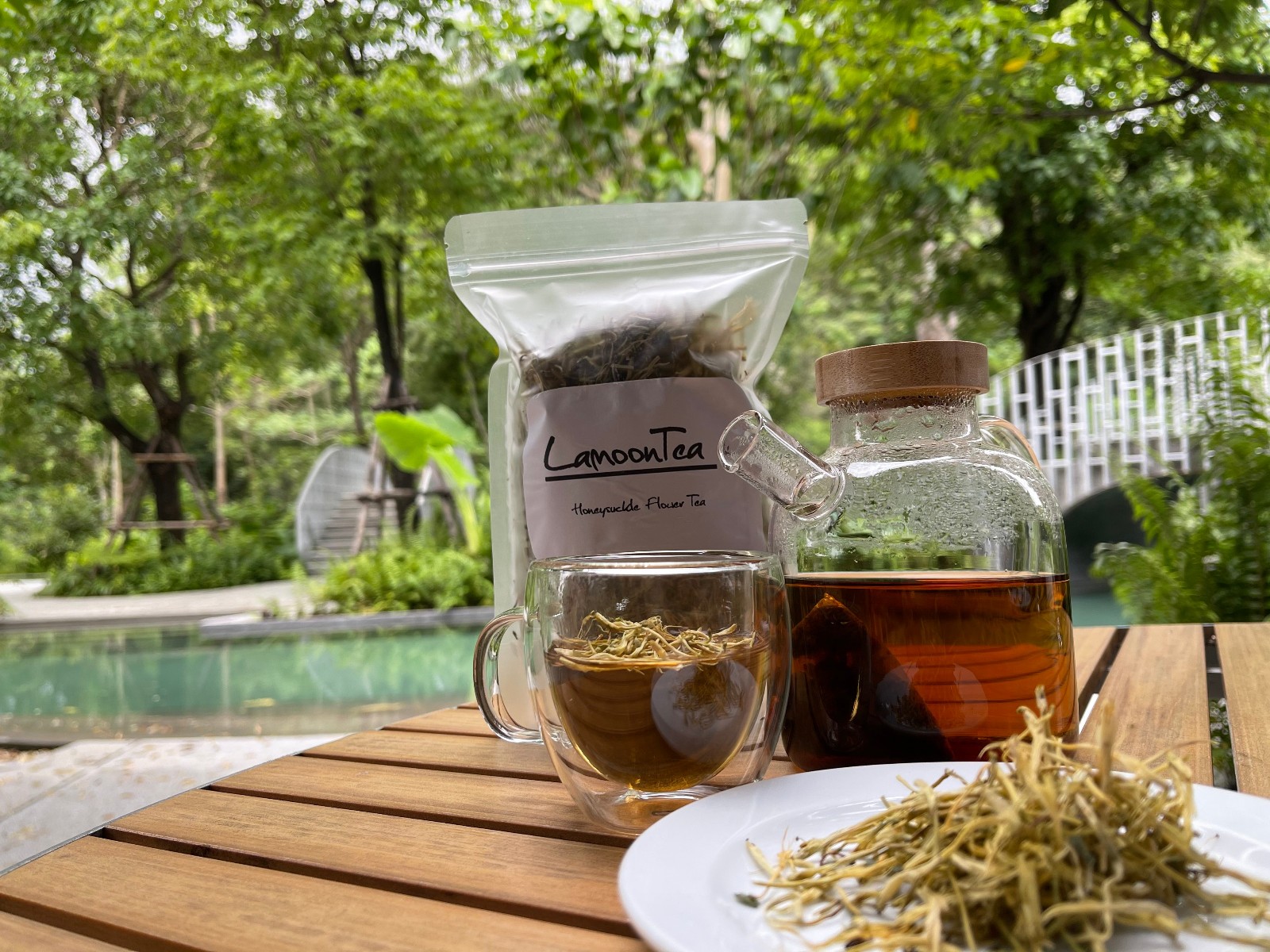 HoneySuckle Flower Dried Herb Herbal Powder Tea Stamen Pollen | LAMOON TEA