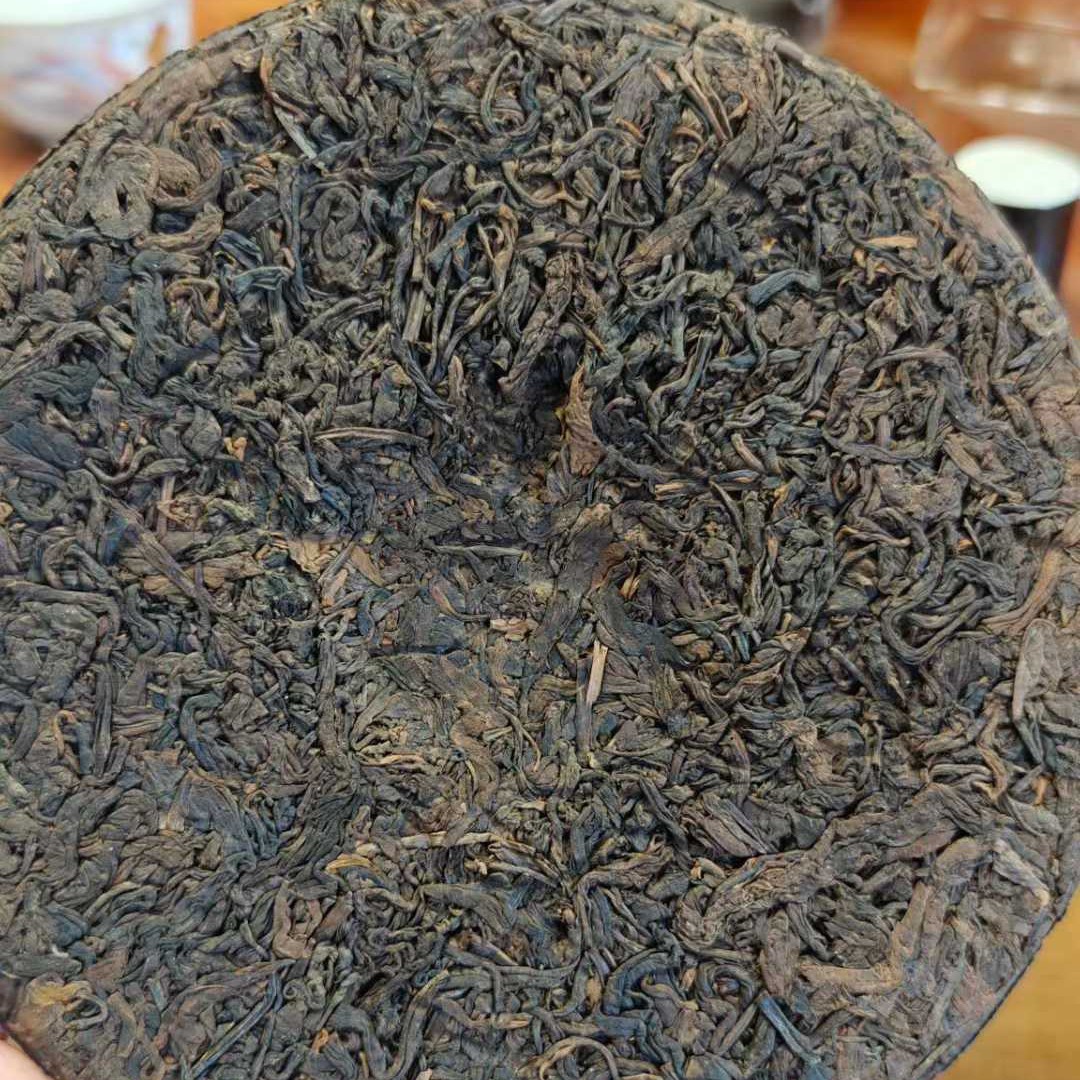 1960s Hongli Fu Lu Tribute Raw Pu-erh Tea Cake 380g