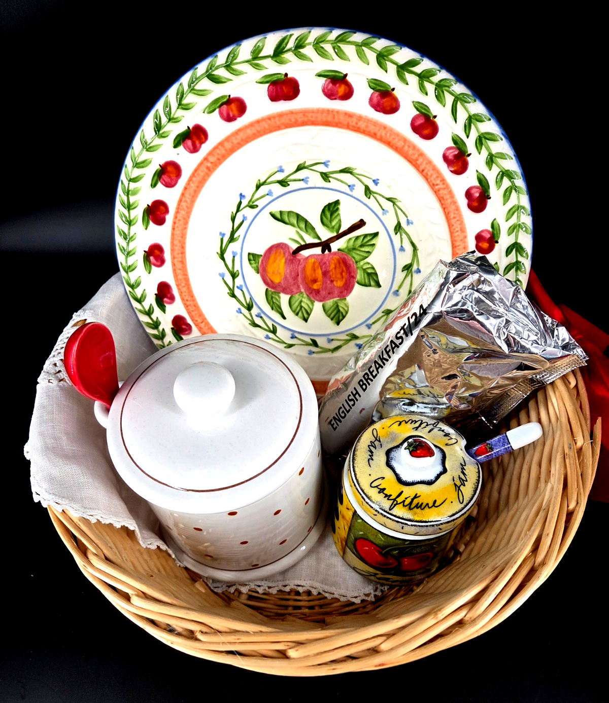 10-pc HOT TEA & JAM JELLY GIFT BASKET VIGNETTE Plate, Tea Caddy, Jam Jar, Doily