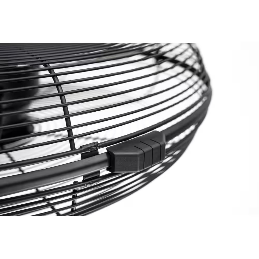 18″ Indoor/Wet Outdoor 3-Speed Portable Fan Matte Black w/ Hanging Hook
