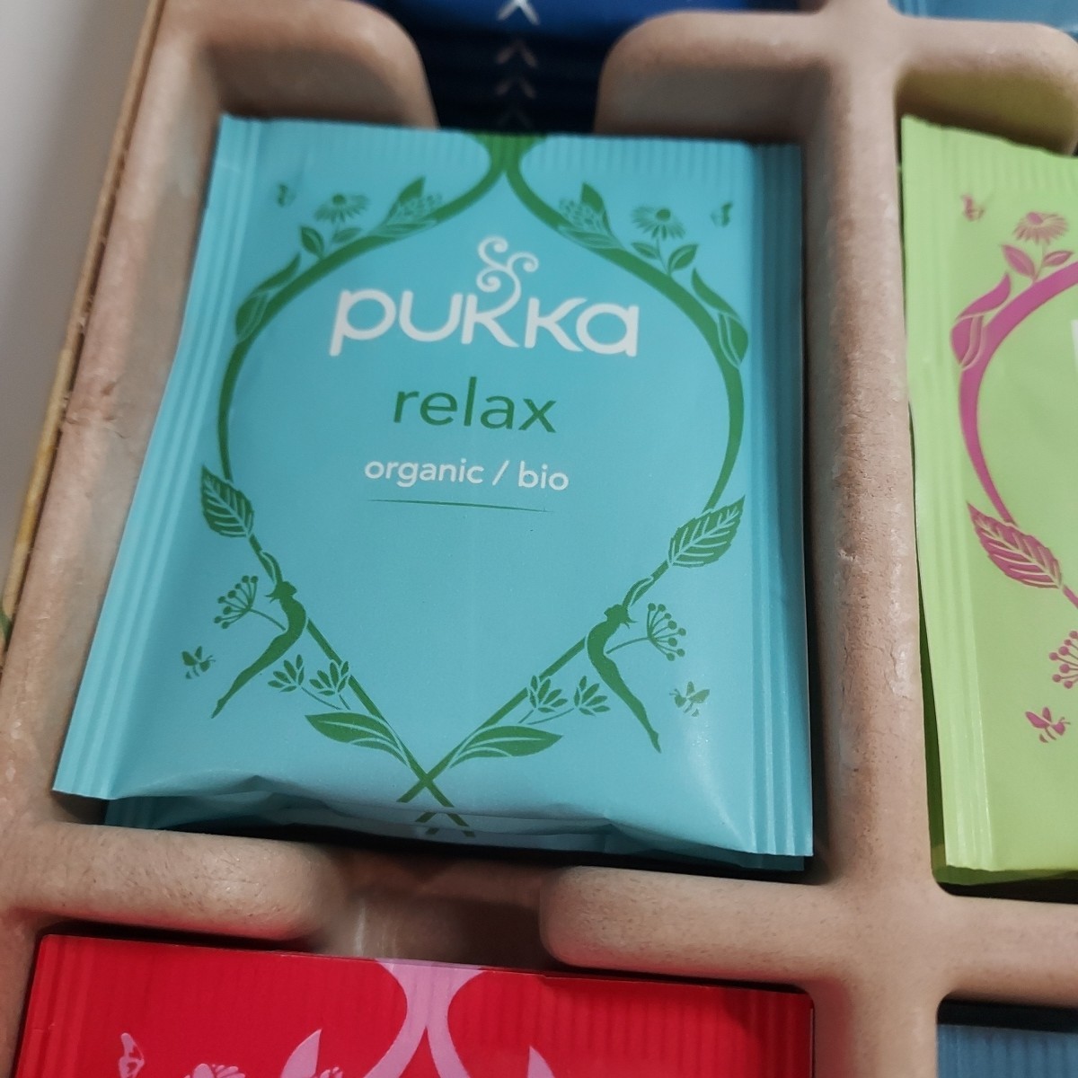 Pukka Organic Tea Relax Selection Box Gift Set 45 Sachets of 5 Herbal Blends NEW