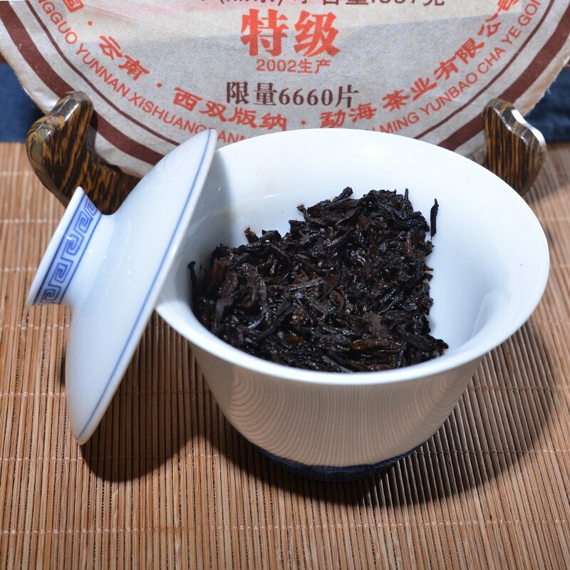2002 Ripe Puer Chinese Tea Tribute Tea Bulang Mountain Shu Pu’er Tea Qizi 357g