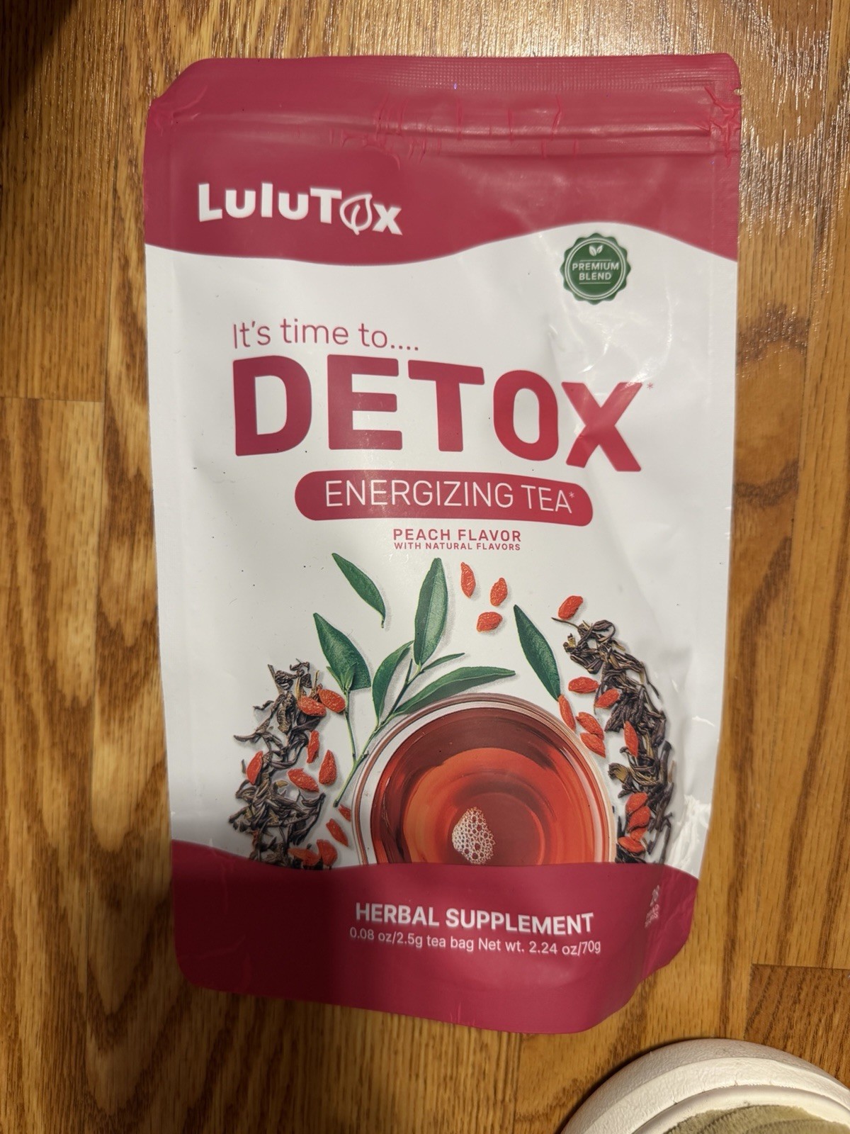 LuluTox Detox Energizing Tea Peach Flavor Bagged Herbal Supplement 28 Bags